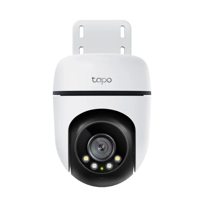 Caméra Tapo C500 installée sur un mur avec alarme activ Tapo C500 Caméra WiFi Extérieure 360° Full HD | Détection AI & Vision Nocturne Couleur IP65